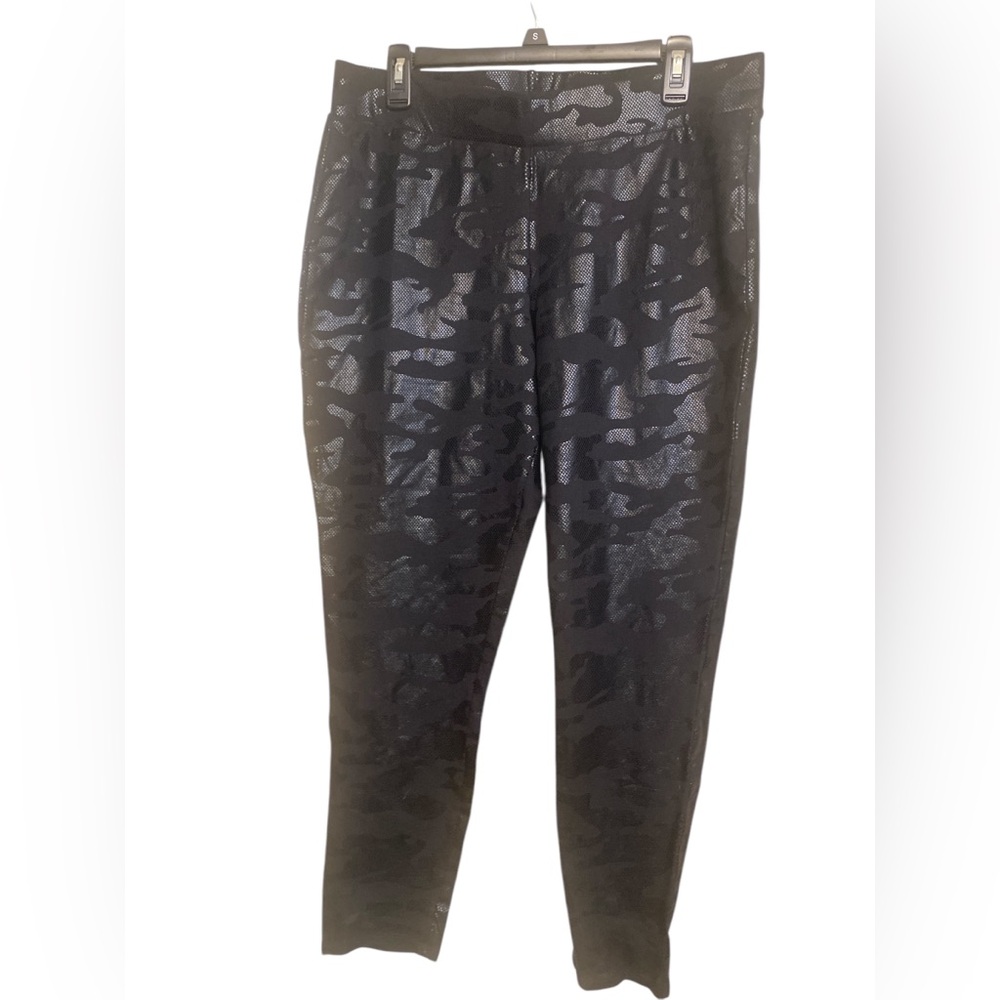 Torrid Premium Black Camouflage Leggings 2XL EUC